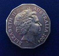 Лот: 19678300. Фото: 2. Австралия 50 центов 2004 Австралийская... Монеты