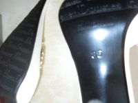 Лот: 14294703. Фото: 9. Туфли женские белые на каблуке...