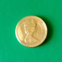 Лот: 4686962. Фото: 2. Великобритания 1 фунт 1984 г... Монеты