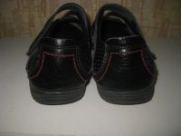 Лот: 12145659. Фото: 7. черные кожаные туфли на липучке...