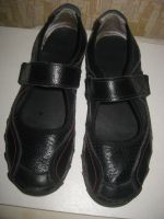 Лот: 12145659. Фото: 3. черные кожаные туфли на липучке... Дети растут