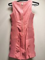 Лот: 20511371. Фото: 5. Платье кожаное розовое Versace...