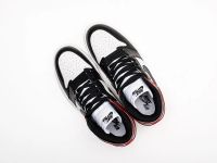 Лот: 11370979. Фото: 2. Кроссовки Nike Air Jordan 1 Mid... Мужская обувь