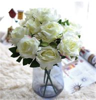 Лот: 10381499. Фото: 2. Букет белых роз. Высота: 39 см... Цветы, букеты