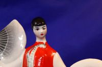 Лот: 19704505. Фото: 6. Фарфоровая статуэтка Девушка кореянка...