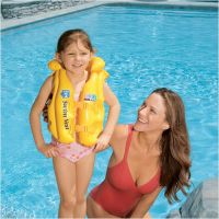 Лот: 3848423. Фото: 2. Жилет надувной детский для плавания... Водный спорт