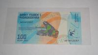 Лот: 20862133. Фото: 2. Мадагаскар , 100 & 200 ариари... Банкноты