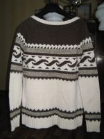 Лот: 21058022. Фото: 2. свитер с рисунком коричнево-белый... Одежда и аксессуары