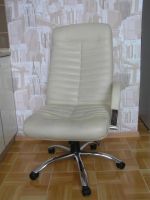 Лот: 5509372. Фото: 2. Кресло для руководителя Orion. Офисная мебель и домашние кабинеты