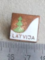 Лот: 20110858. Фото: 2. Значок Латвия ёлка дерево latvija... Значки, медали, жетоны