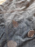 Лот: 20676830. Фото: 6. Женская джинсовая куртка с пауками...