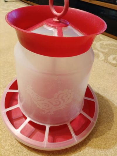 Лот: 25885804. Фото: 1. Кормушка для птиц. Птицы