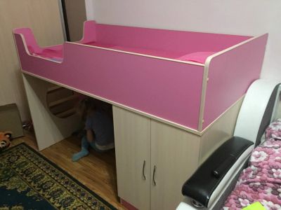 Лот: 13013501. Фото: 1. Кровать-чердак с матрасом. Детские кровати и кроватки