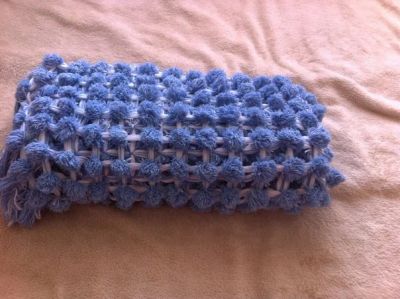 Лот: 5612271. Фото: 1. Плед из помпонов. Постельные принадлежности