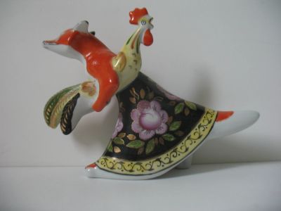 Лот: 14368583. Фото: 1. Лиса с петухом Фарфор Вербилки. Фарфор, керамика