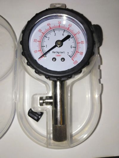 Лот: 25888958. Фото: 1. Новый.Шинный манометр. Компрессоры автомобильные, шинные насосы