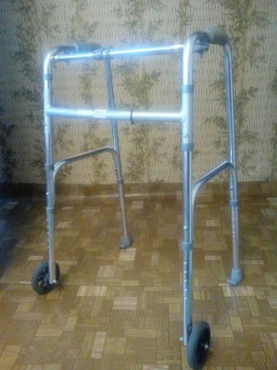 Лот: 8594087. Фото: 1. ходунки для взрослых. Реабилитация, уход за больными