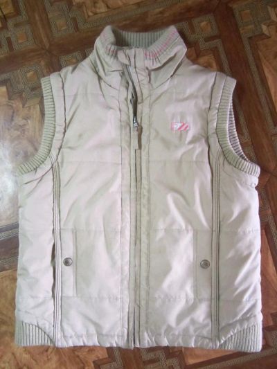 Лот: 3783461. Фото: 1. жилет теплый с подкладом рост... Верхняя одежда