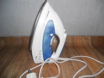 Лот: 2532155. Фото: 1. Утюг. Утюги, парогенераторы, отпариватели