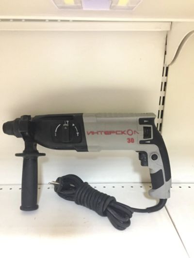Лот: 14351212. Фото: 1. Перфоратор Интерскол П-30/900ЭР. Электроинструмент