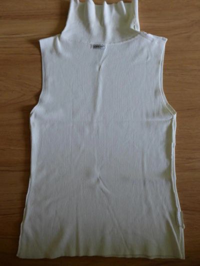 Лот: 8754508. Фото: 1. Кофта женская, мультисезон, безрукавка... Свитеры, толстовки, худи