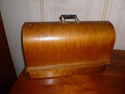 Лот: 4453508. Фото: 1. машинка. Швейная, вязальная