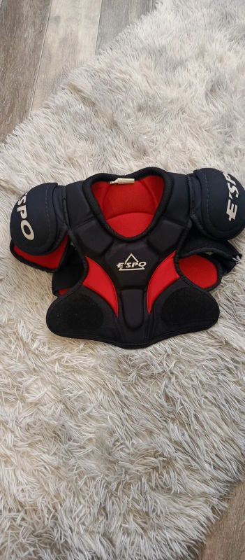 Лот: 25898593. Фото: 1. Хоккейный нагрудник. Другое (спортивная одежда)