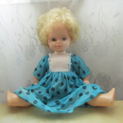 Лот: 7052313. Фото: 1. Игрушка кукла 32-33 см девочка... Куклы