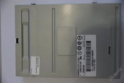 Лот: 1719059. Фото: 1. Дисковод. Приводы CD, DVD, BR, FDD