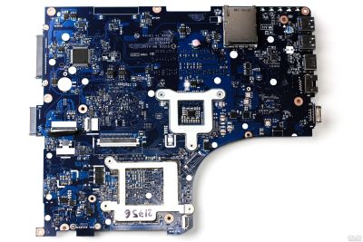 Лот: 13138845. Фото: 1. Материнская плата Lenovo Y500... Печатные платы