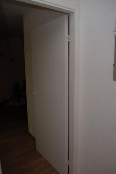 Лот: 6802468. Фото: 1. Дверь межкомнатная белая с коробкой. Двери межкомнатные