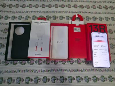 Лот: 25889806. Фото: 1. Oneplus 13r 12/256 global. Смартфоны