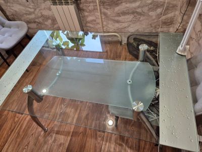 Лот: 25882187. Фото: 1. Стол кухонный стеклянный. Столы, стулья, обеденные группы