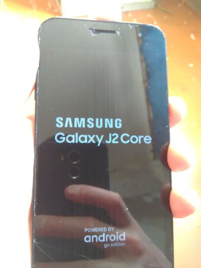 Лот: 21637986. Фото: 1. Samsung galaxy J2 core sm-J260F... Смартфоны