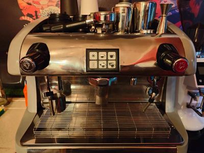 Лот: 25886011. Фото: 1. Профессиональная кофемашина Bianchi. Чайники, кофемашины, кулеры