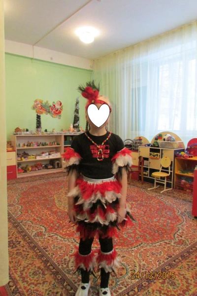 Лот: 10484914. Фото: 1. Костюм папуаса/индейца на девочку... Детские карнавальные, праздничные костюмы