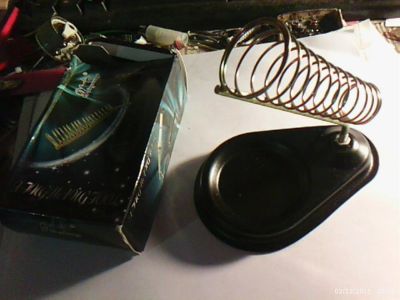 Лот: 3465788. Фото: 1. подставка для паяльника металлическая. Радиолюбительский инструмент