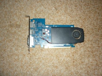 Лот: 7544001. Фото: 1. gtx 640gt вроде не помню. Видеокарты