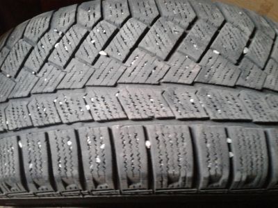 Лот: 8337482. Фото: 1. Зимняя резина Continental 205... Шины