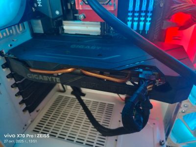 Лот: 25885545. Фото: 1. Видеокарта Gigabyte Windforce... Видеокарты