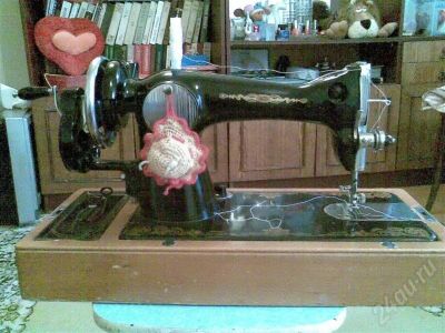 Лот: 467973. Фото: 1. Швейная машинка 1966 года выпуска... Другое (коллекционирование, моделизм)