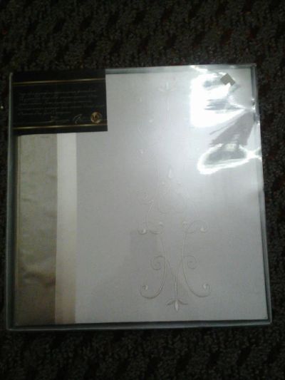 Лот: 7954965. Фото: 1. Свадебный альбом (Новый). Свадебная атрибутика и декор