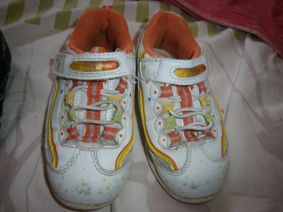 Лот: 5338660. Фото: 1. крассовки на девочку. Кеды, кроссовки