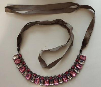 Лот: 25887146. Фото: 1. Бусы - украшение на платье. Бусы