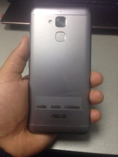 Лот: 9964365. Фото: 1. Asus ZC520TL. Смартфоны