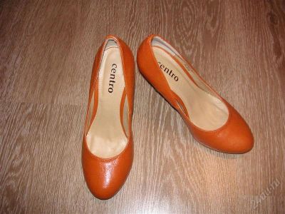 Лот: 1046657. Фото: 1. туфли оранжевые новые разм. 36. Туфли