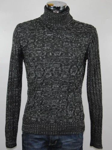 Лот: 4966815. Фото: 1. Новый уютный свитер. Свитеры, толстовки, худи