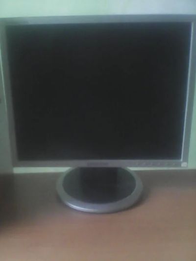 Лот: 7187974. Фото: 1. Монитор Samsung, 17 дюймов. ЖК-мониторы