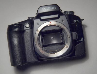 Лот: 25900297. Фото: 1. Canon EOS 7. Плёночные зеркальные
