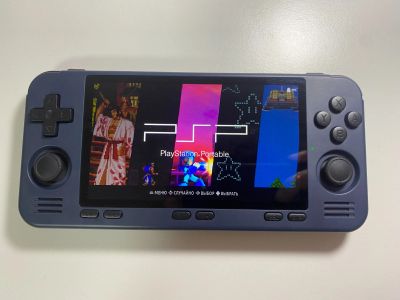 Лот: 25949047. Фото: 1. Портативная игровая приставка... Игровые приставки, консоли